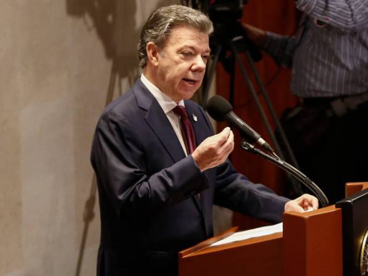 Santos agradece al papa Francisco su “guía hacia la paz” para una Colombia en armonía