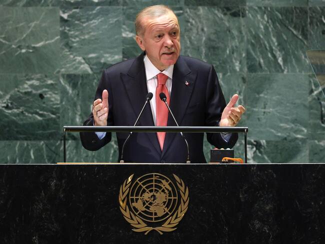 New York (United States), 24/09/2024.- Turkish President Recep Tayyip Erdogan speaks during the General Debate of the 79th session of the United Nations General Assembly at United Nations Headquarters in New York, New York, USA, 24 September 2024. The annual high-level General Debate gathers world leaders from 24 to 28 September, and 30 September under the theme, 'Leaving no one behind: acting together for the advancement of peace, sustainable development and human dignity for present and future generations'. (Nueva York) EFE/EPA/JUSTIN LANE