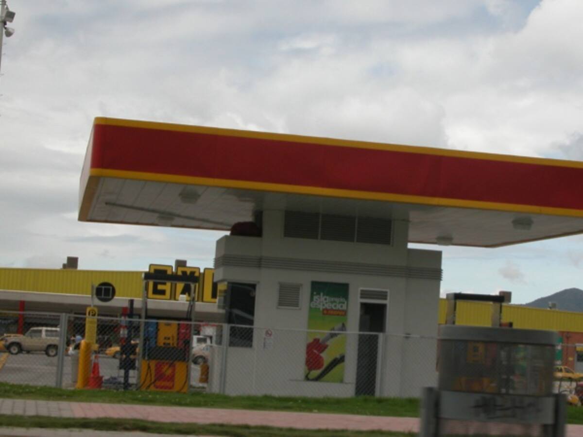 Distrito cierra seis estaciones de servicio por contaminación