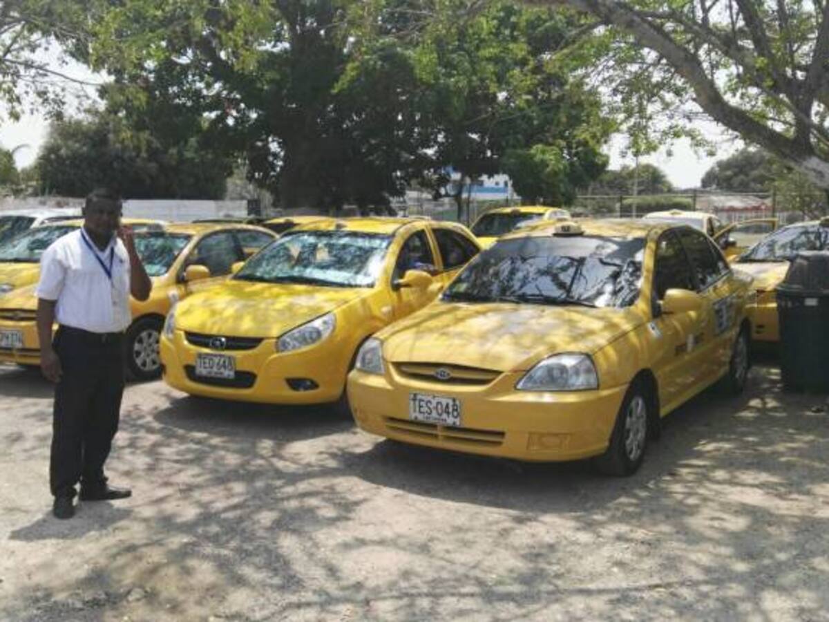 Taxistas de Cartagena se sumaran a la movilización contra Uber el lunes 14 de marzo