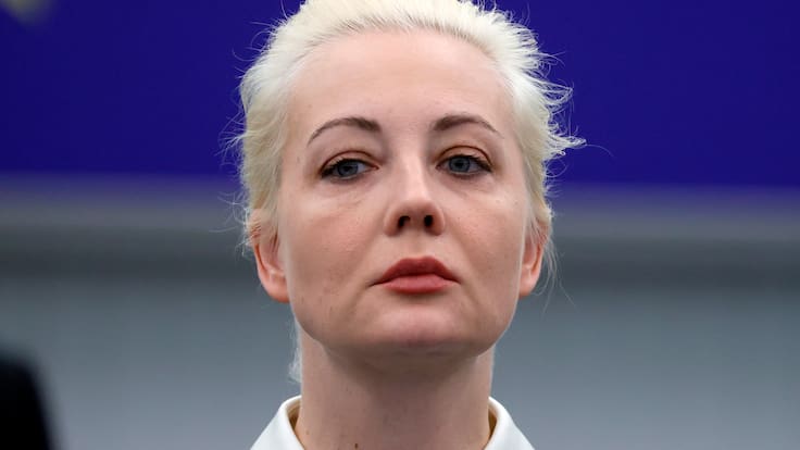 Strasbourg (France), 27/02/2024.- Yulia Navalnaya, widow of the late Russian dissident Alexei Navalny, arrives at the European Parliament in Strasbourg, France, 28 February 2024. The EU Parliament&#039;s session runs from 26 till 29 February 2024. (Francia, Rusia, Estrasburgo) EFE/EPA/RONALD WITTEK