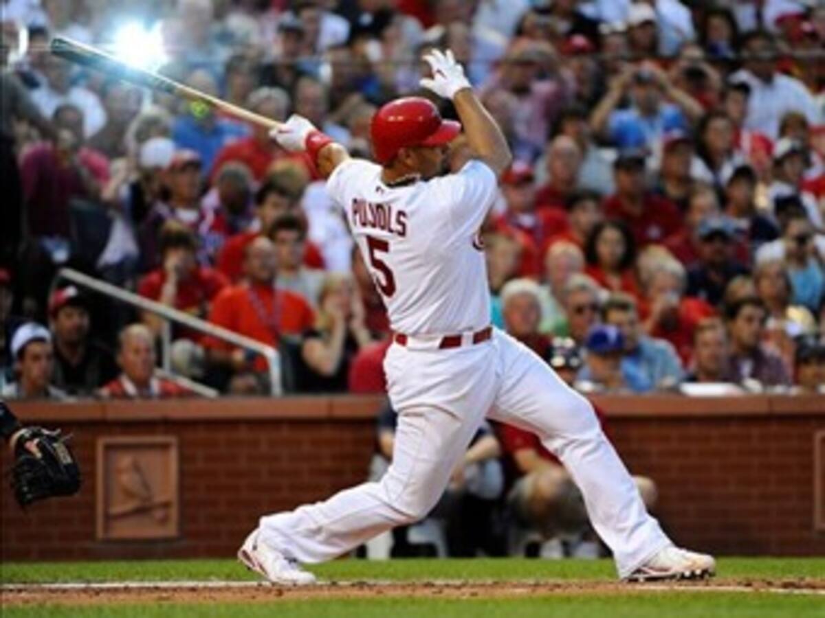 Los Cardenales ganaron por paliza 16-7 a los Vigilantes y ponen 2-1 la Serie Mundial del Beisbol