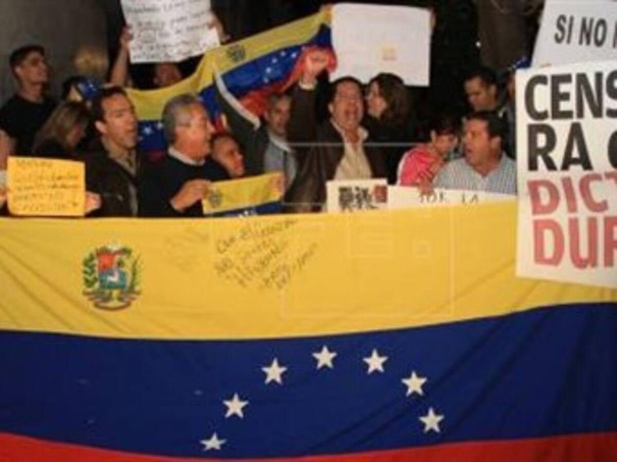 La situación de Venezuela en la columna de Santiago Rodríguez