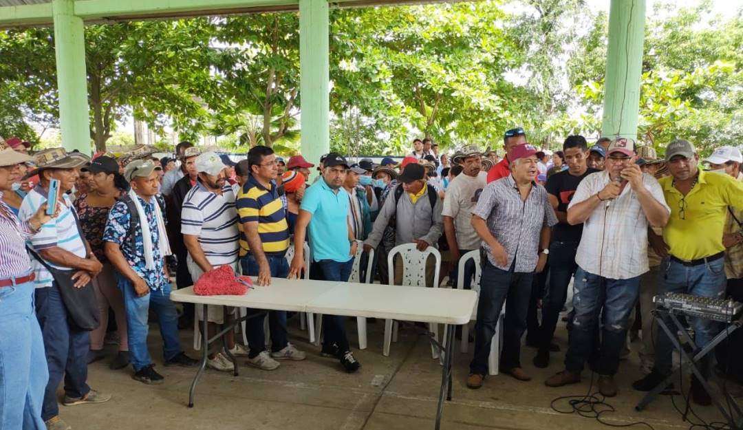 Los damnificados se tomarán la Troncal de Occidente si persiste el incumplimiento. Foto Caracol Radio.