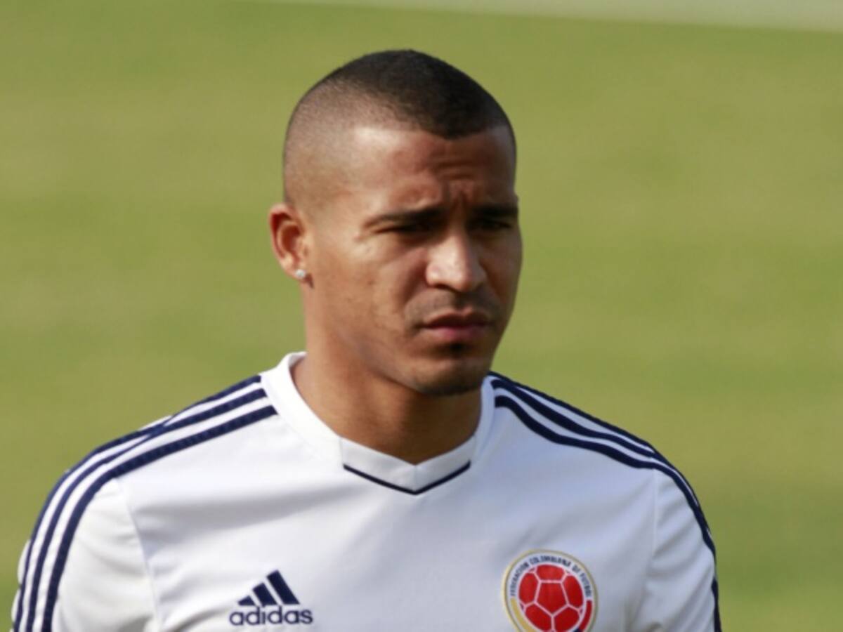 Macnelly Torres sufre distensión muscular en la rodilla