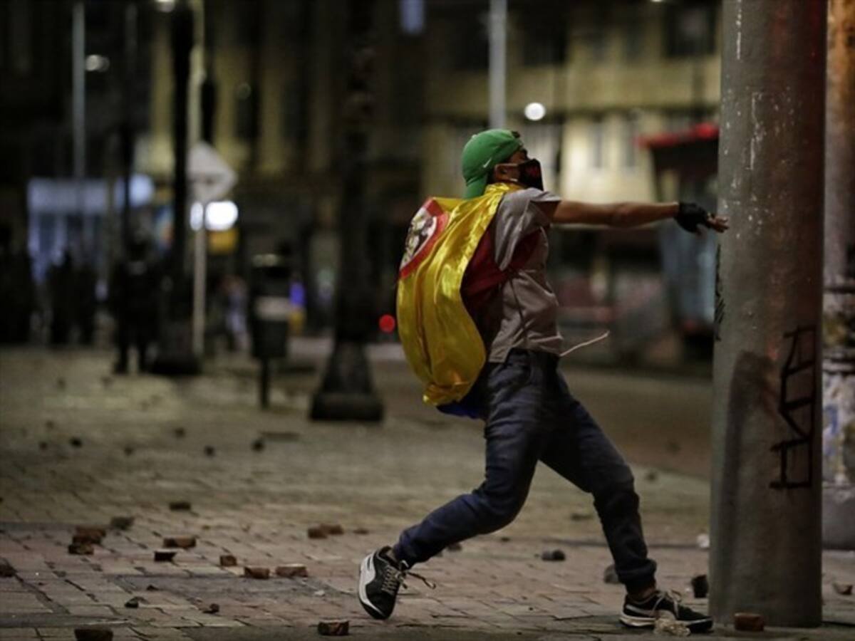 Están identificados 40 grupos extremistas que infiltraron últimas protestas: Rafael Guarín