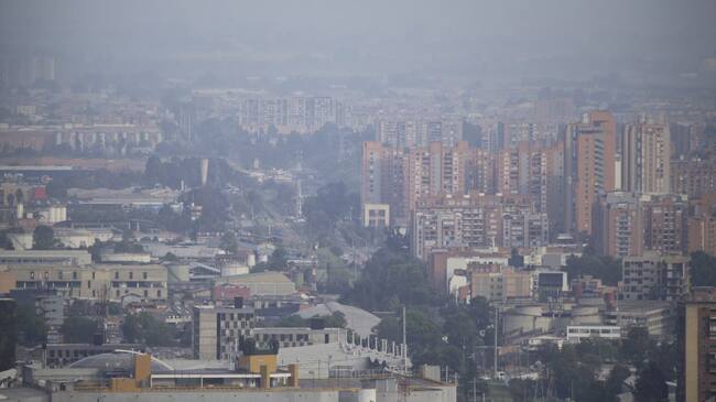La recomendación es cerrar las puertas y cubrir las fuentes de agua para evitar su contaminación