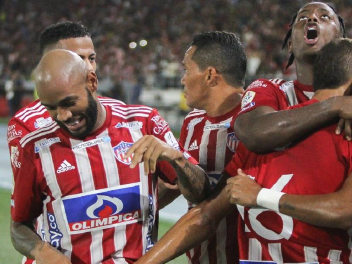 Junior derrotó a Santa Fe en el regreso de Carlos Bacca