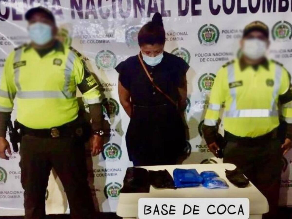 Capturan a mujer que transportaba cocaína oculta en una faja corporal