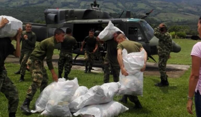 Las autoridades atienden población civil intimidada por el Epl y el Eln
