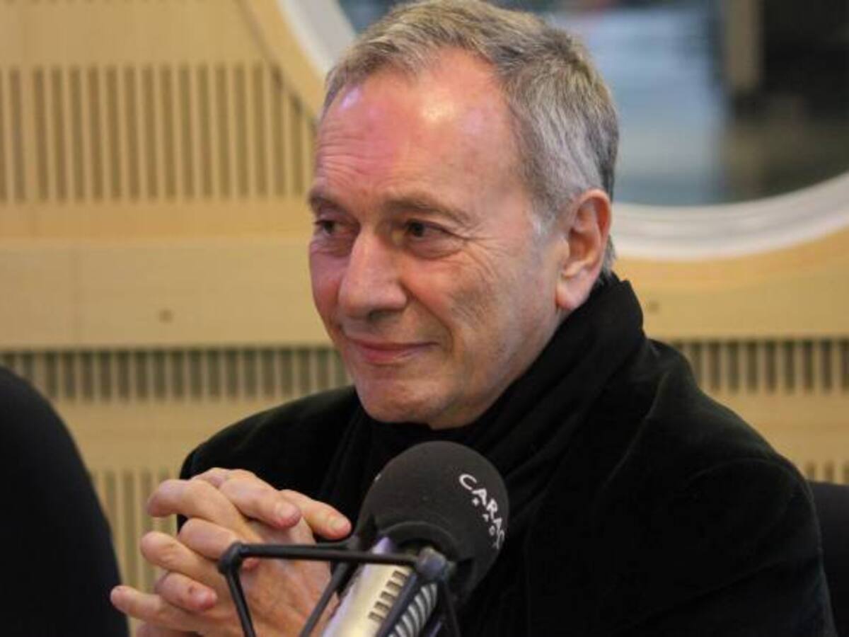 La canción del No es depresiva; la del Sí es deportiva: Becassino