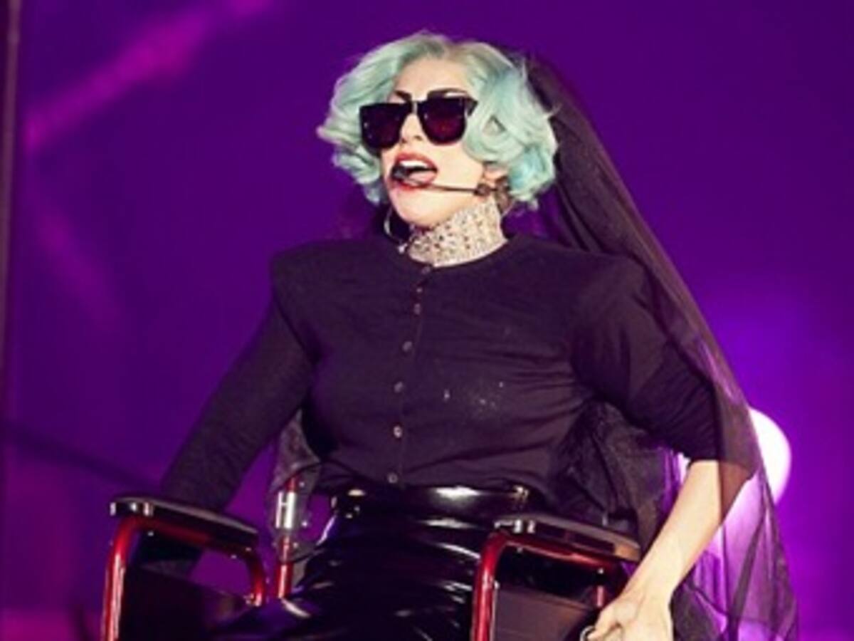 Lady Gaga, acusada de copiar su polémico número de la silla de ruedas