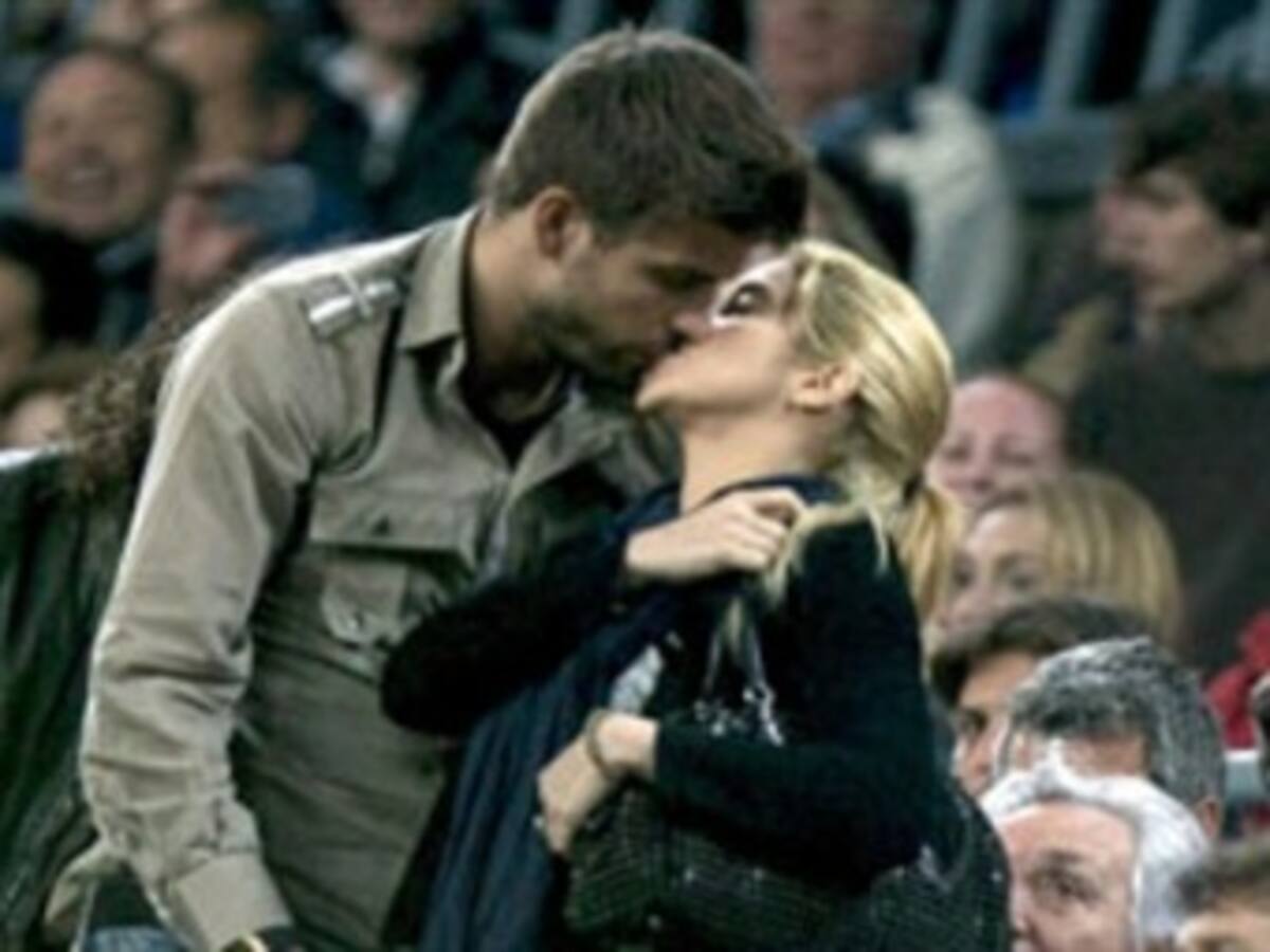 Niegan supuesto chantaje con video erótico de Shakira - Piqué