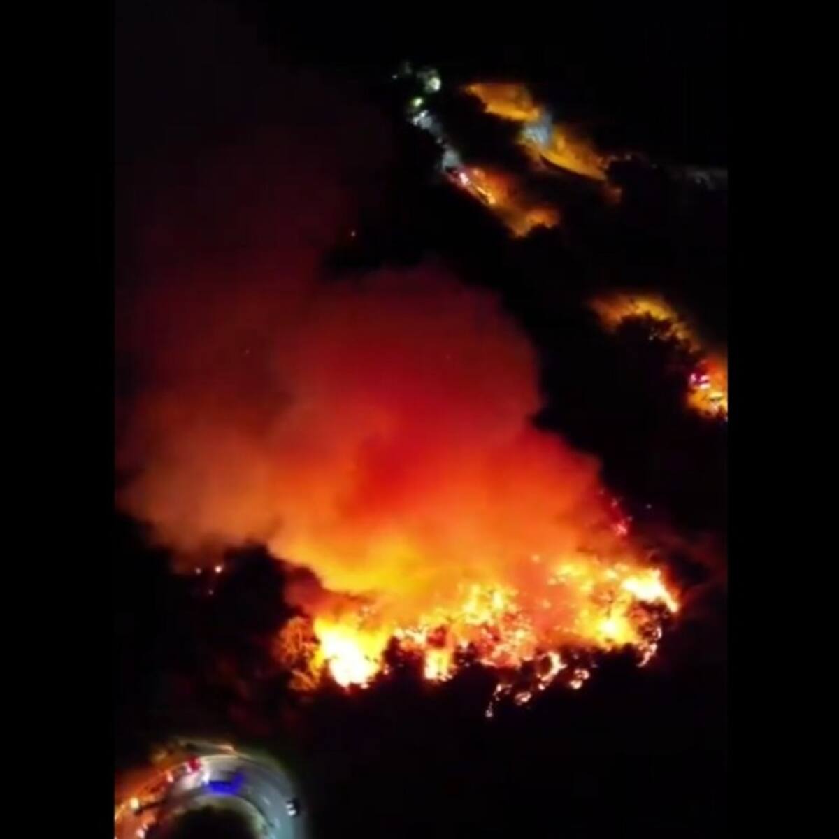 Continúa el incendio en Ruitoque