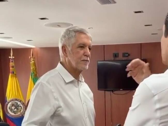 Enrique Peñalosa visitó Bucaramanga para hablar sobre movilidad