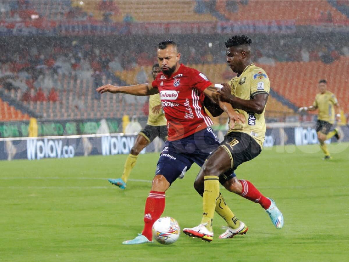 Andrés Cadavid asegura que escolta de Fernando Salazar lo intimidó con una pistola