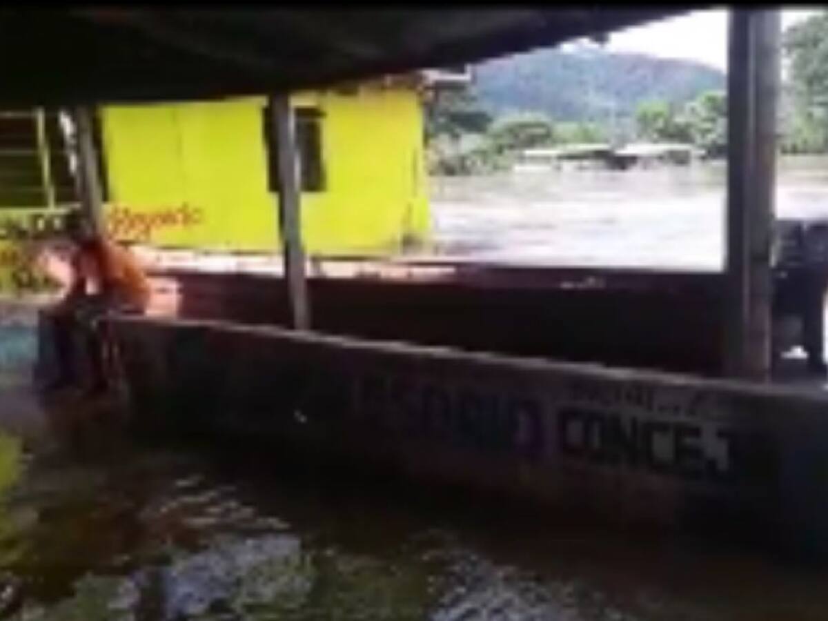 Afectaciones por desbordamiento del río Caribona en Montecristo, Bolívar