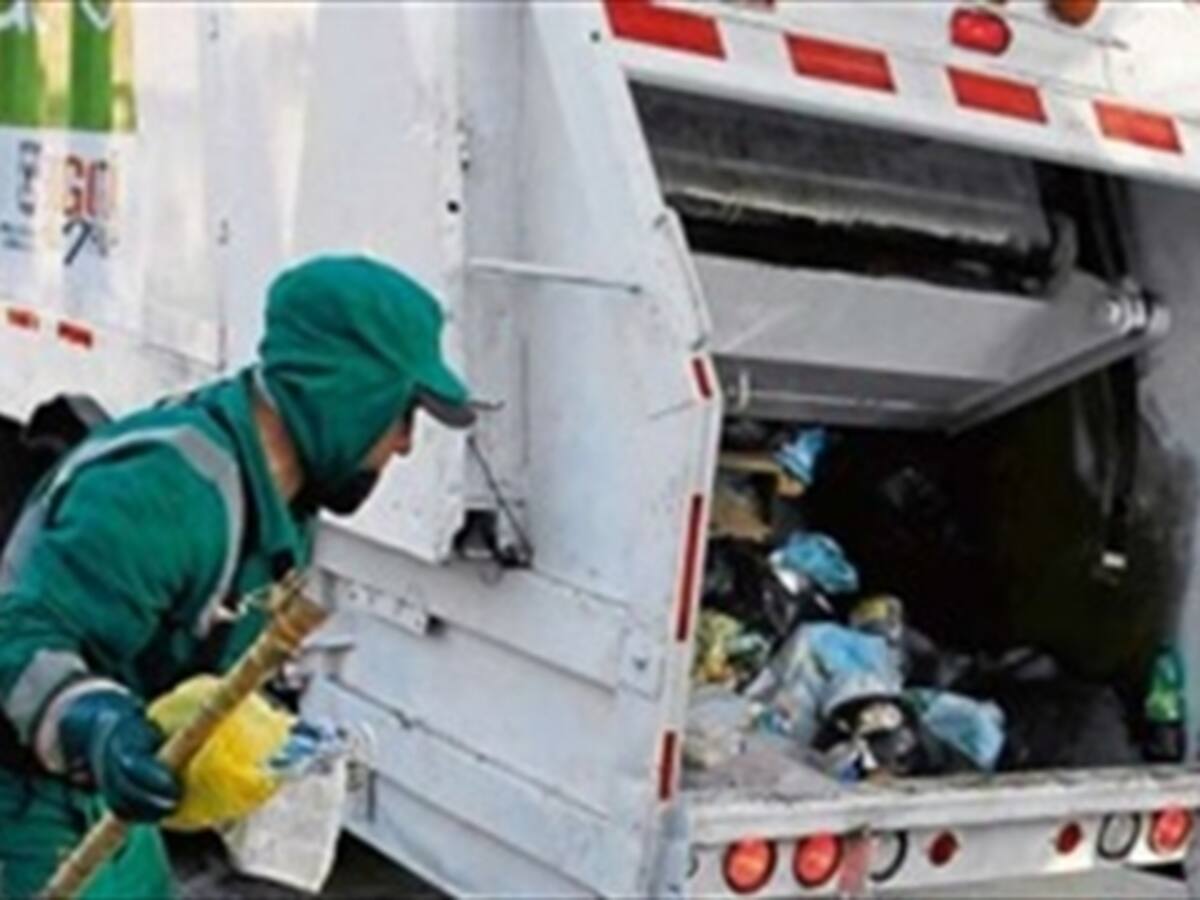 Distrito completa 3 meses de retratos de pagos a operador público de aseo
