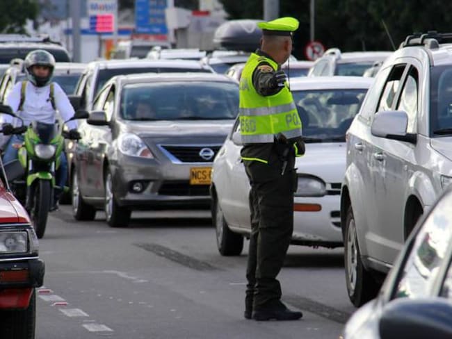 Más vehículos y menos accidentes en las vías, reporta la Policía