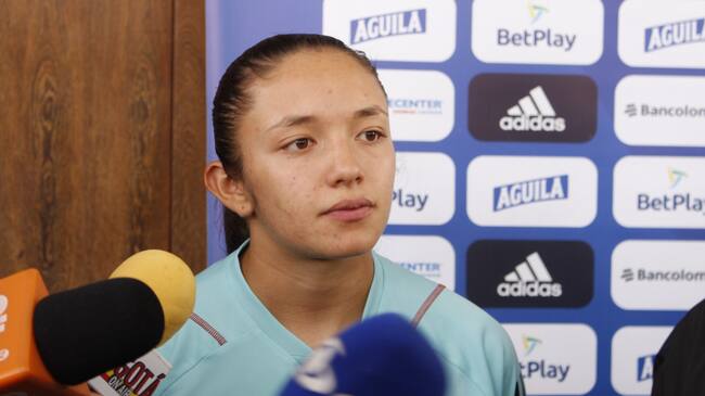 María Camila Reyes, jugadora de Independiente Santa Fe atendió a los medios comunicación antes del viaje a Australia.