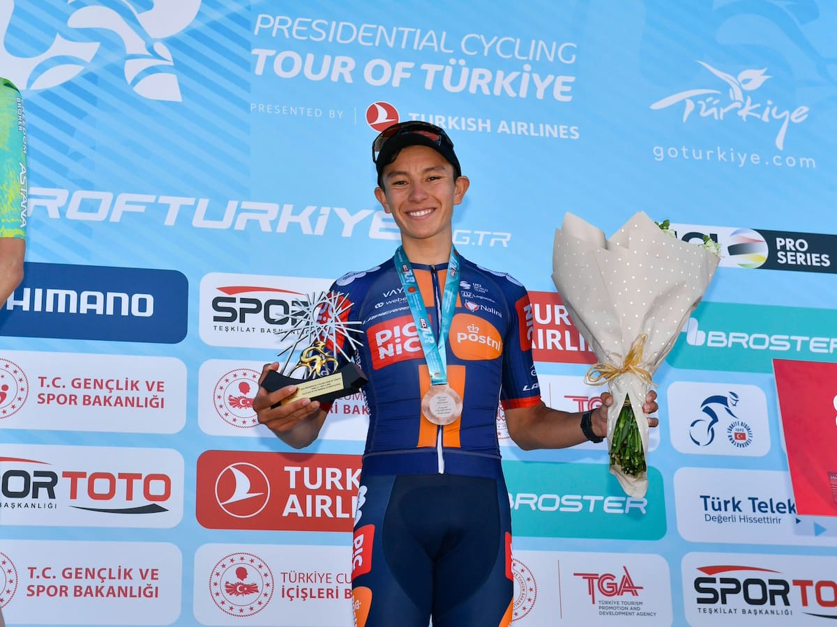 Juan Guillermo Martínez, tercero en el Tour de Turquía, explicó por qué Egan Bernal es su motivación