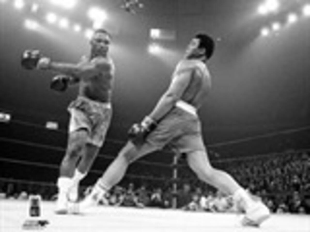 Falleció Joe Frazier, el hombre que noqueó a Muhammad Alí