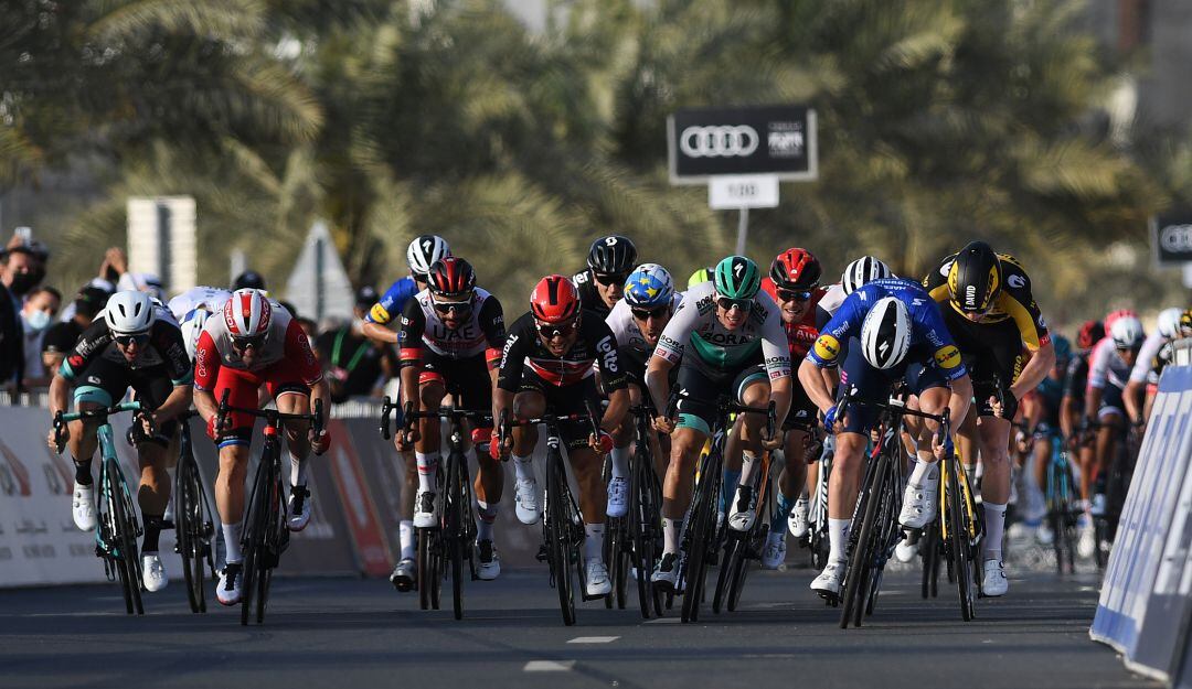 Fernando Gaviria no ha podido imponerse en el embalaje del Tour de los Emiratos Árabes Unidos.
