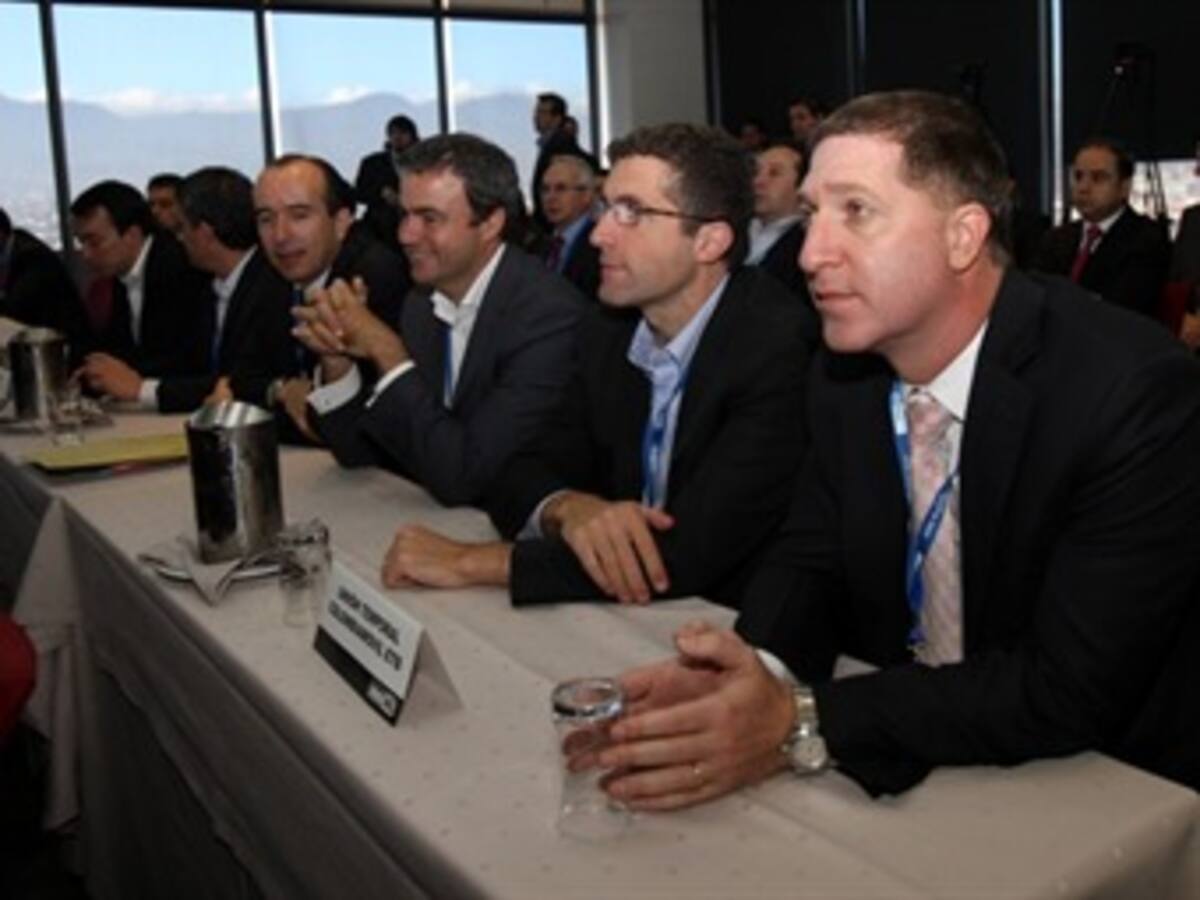 ETB admite baja en telefonía fija y crecimiento en otros servicios