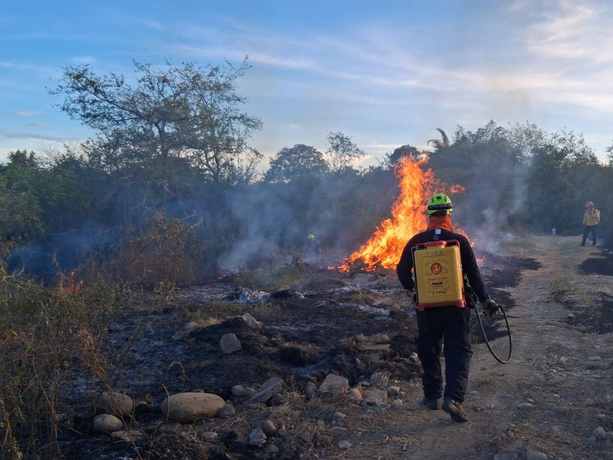 Quemas provocadas han consumido cerca de 70 hectáreas en Neiva durante la temporada seca