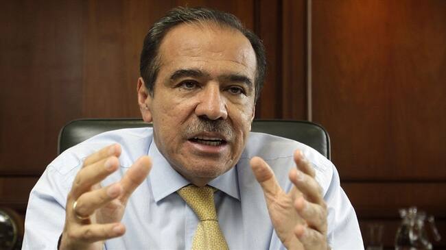 Procuraduría abre investigación contra el exministro Miguel Peñaloza. Foto: Colprensa