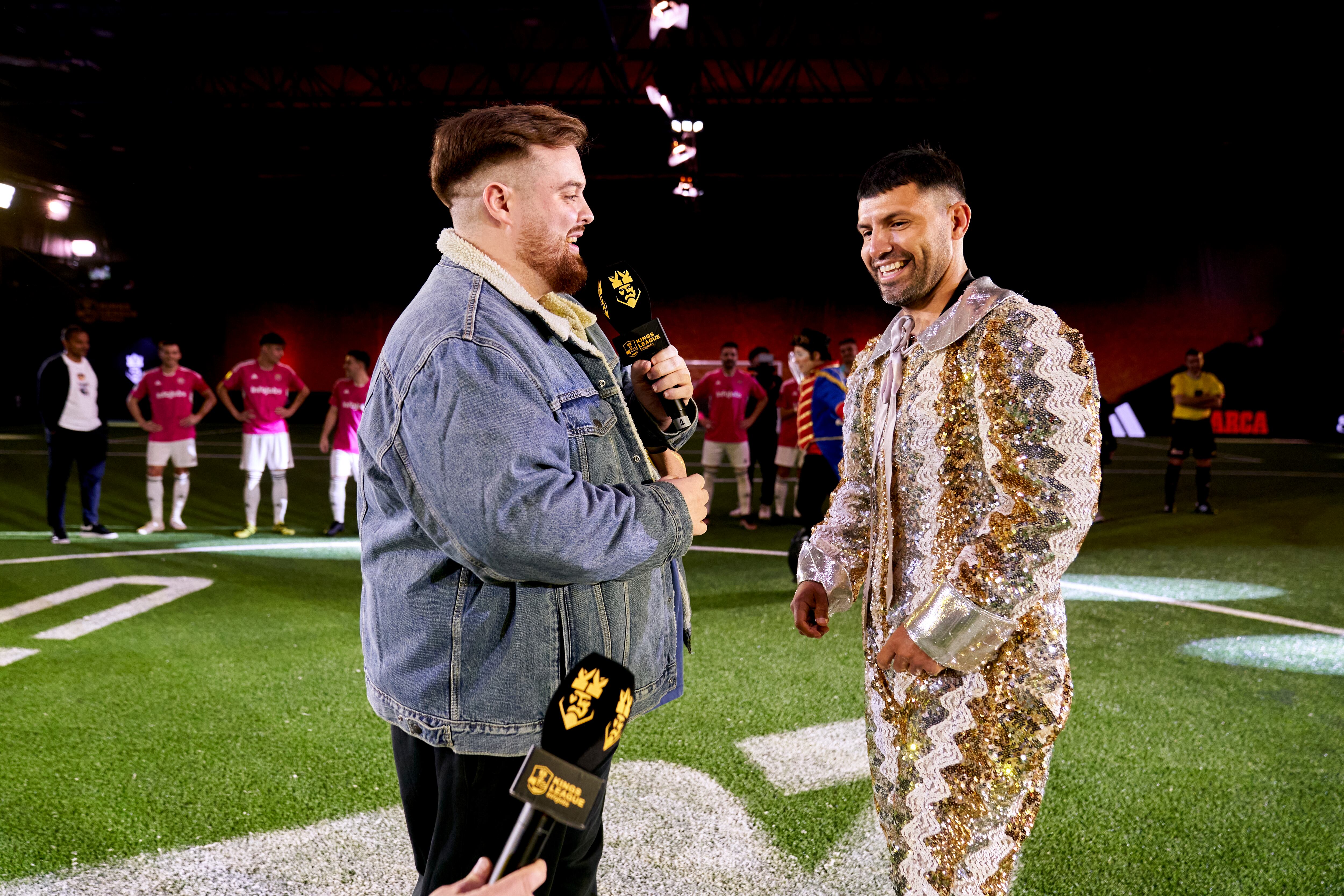 Ibai Llanos y Sergio Agüero en Cupra Arena el 15 de enero de 2023 en Barcelona, ​​España. Foto: Pedro Salado/Quality Sport Images/Getty Images.
