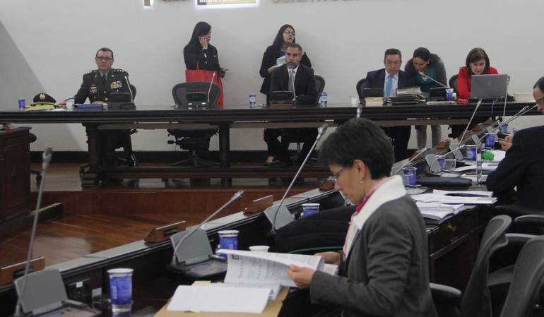 La Comisión I del Senado discutiendo el Código de Policía.