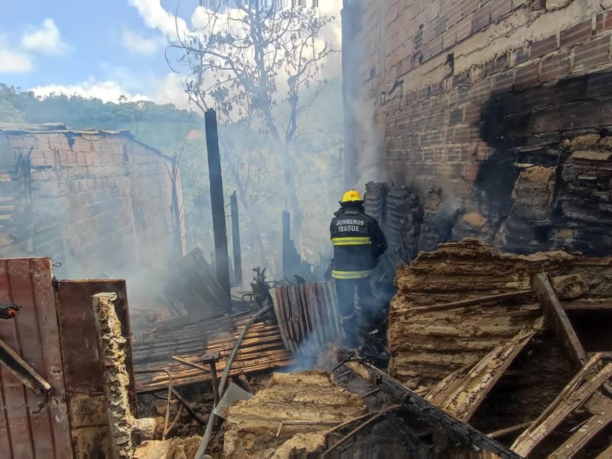 Un adulto se quemó el 34% de su cuerpo en un incendio estructural en Ibagué
