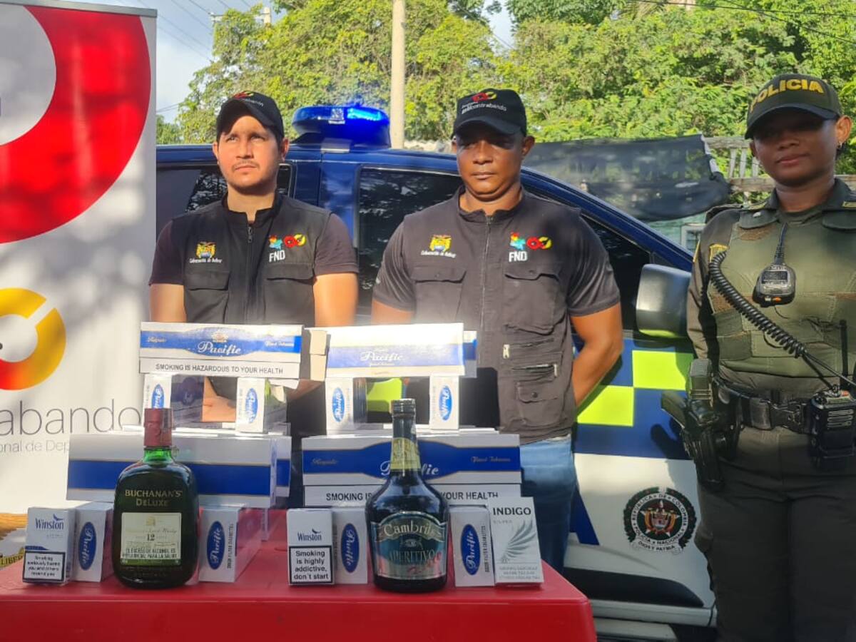 Incautan 4.840 colillas de cigarrillo y licor con estampillas adulteradas