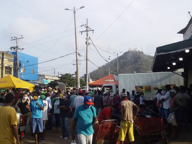 Bazurto: El mercado donde Cartagena está dando papaya