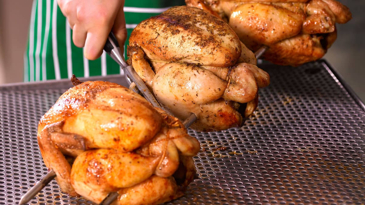 ¿Está más barato el pollo asado en Colombia? A qué se debe este fenómeno