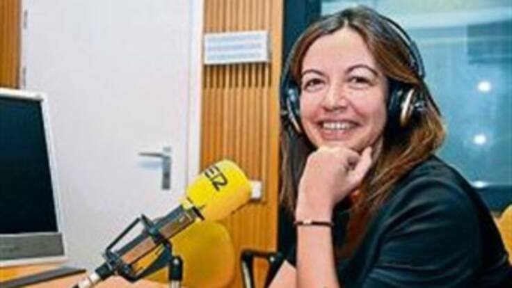 La transición del poder en Egipto se hará junto al Ejército: Ángels Barceló