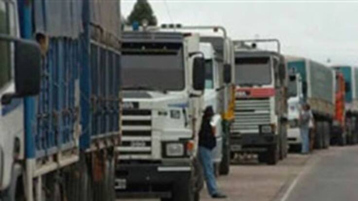 Gobierno y camioneros se reunirán nuevamente para impedir paro nacional