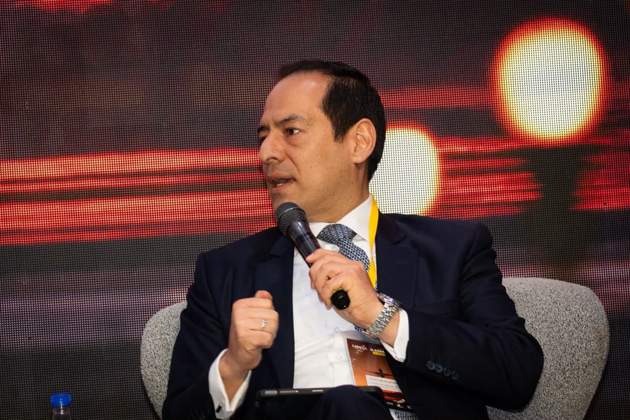 Juan Carlos Quiñones, vicepresidente de la Cámara Colombiana de Infraestructura, en el foro El Dorado Max: la gran apuesta país | Foto: Caracol Radio