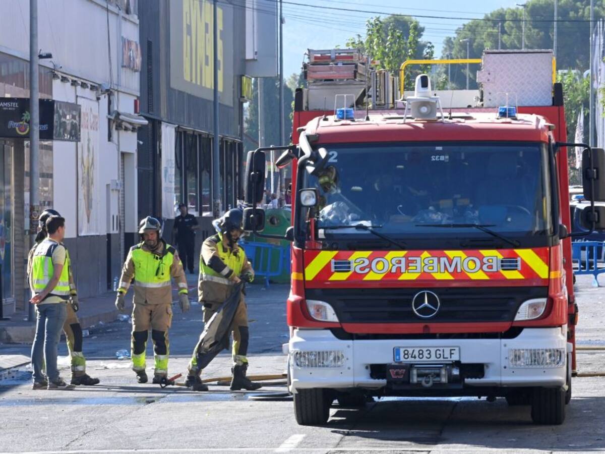 Discotecas incendiadas en Murcia, España, tenían orden de cese desde 2022