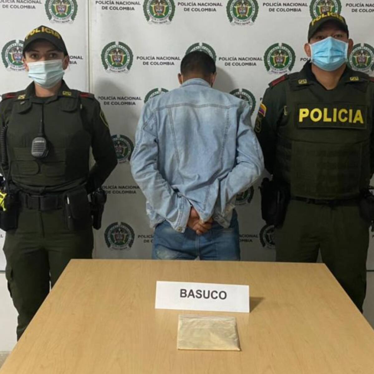 Fue capturado con drogas mientras se movilizaba en un vehículo en Manizales