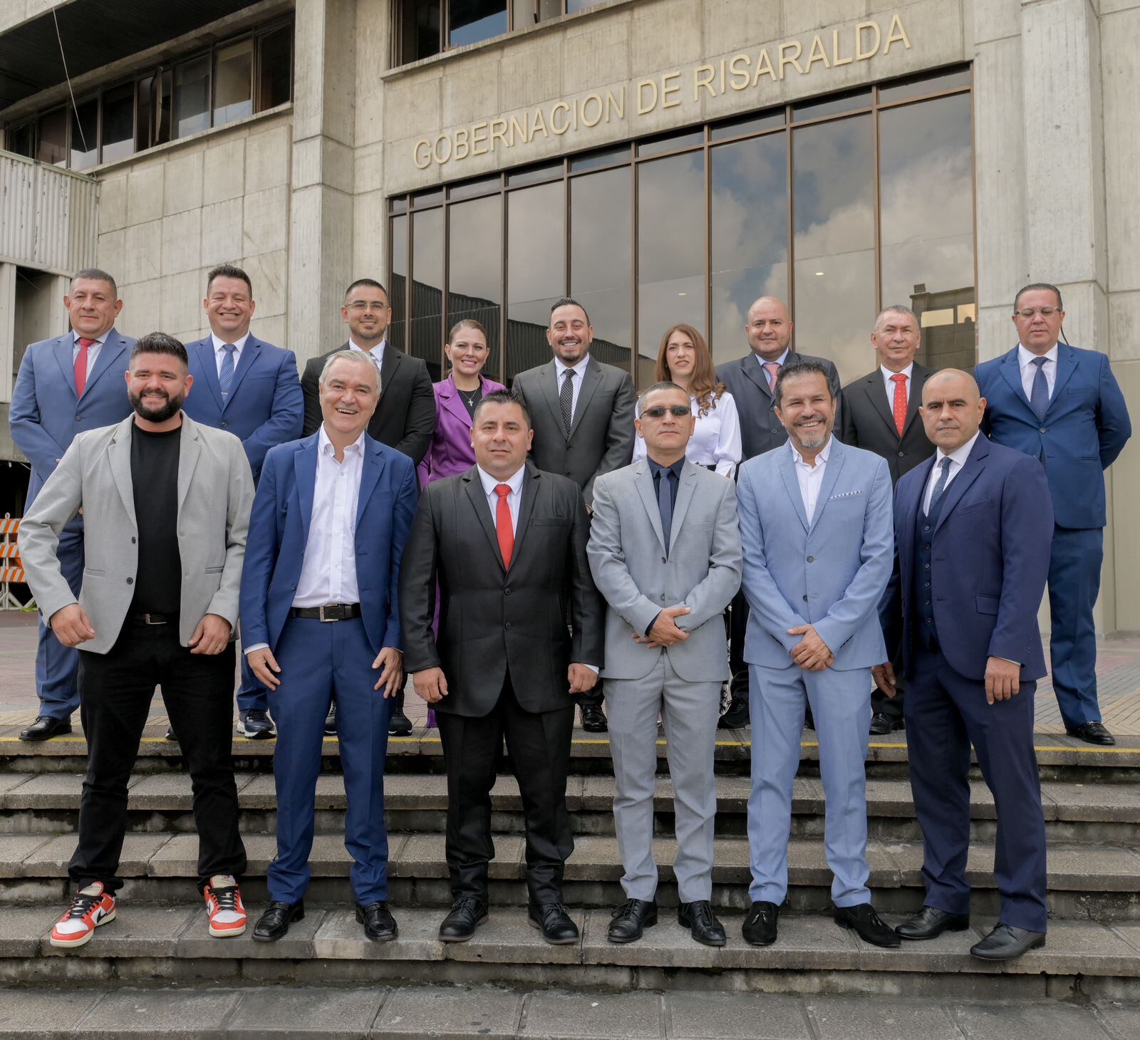 Los diputados con el Gobernador de Risaralda Juan Diego Patiño Ochoa, tras el acto de posesión. - Gobernación de Risaralda.