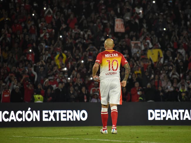 Omar Pérez envía mensaje alentador tras susto médico: “De esta también vamos a salir”