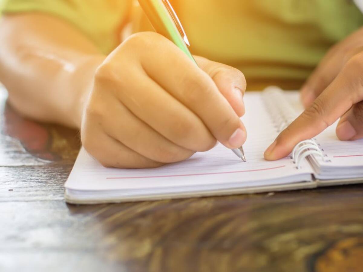 Mamá denunció que profesora sostuvo relaciones con su hijo por notas