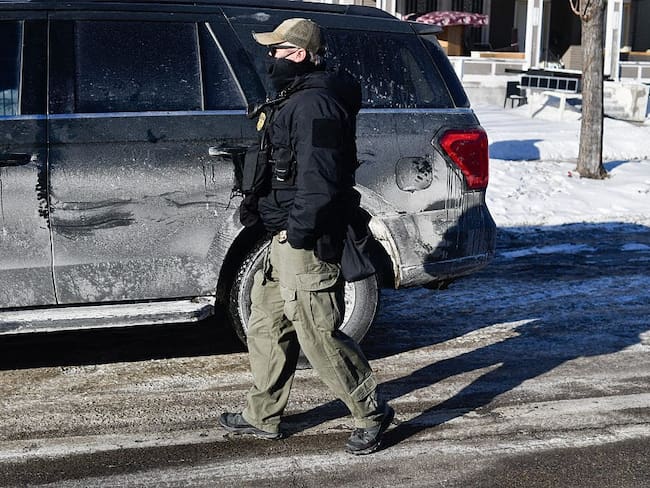 Un juez de EEUU bloquea arrestos de refugiados en Minesota ordenados por gobierno de Trump