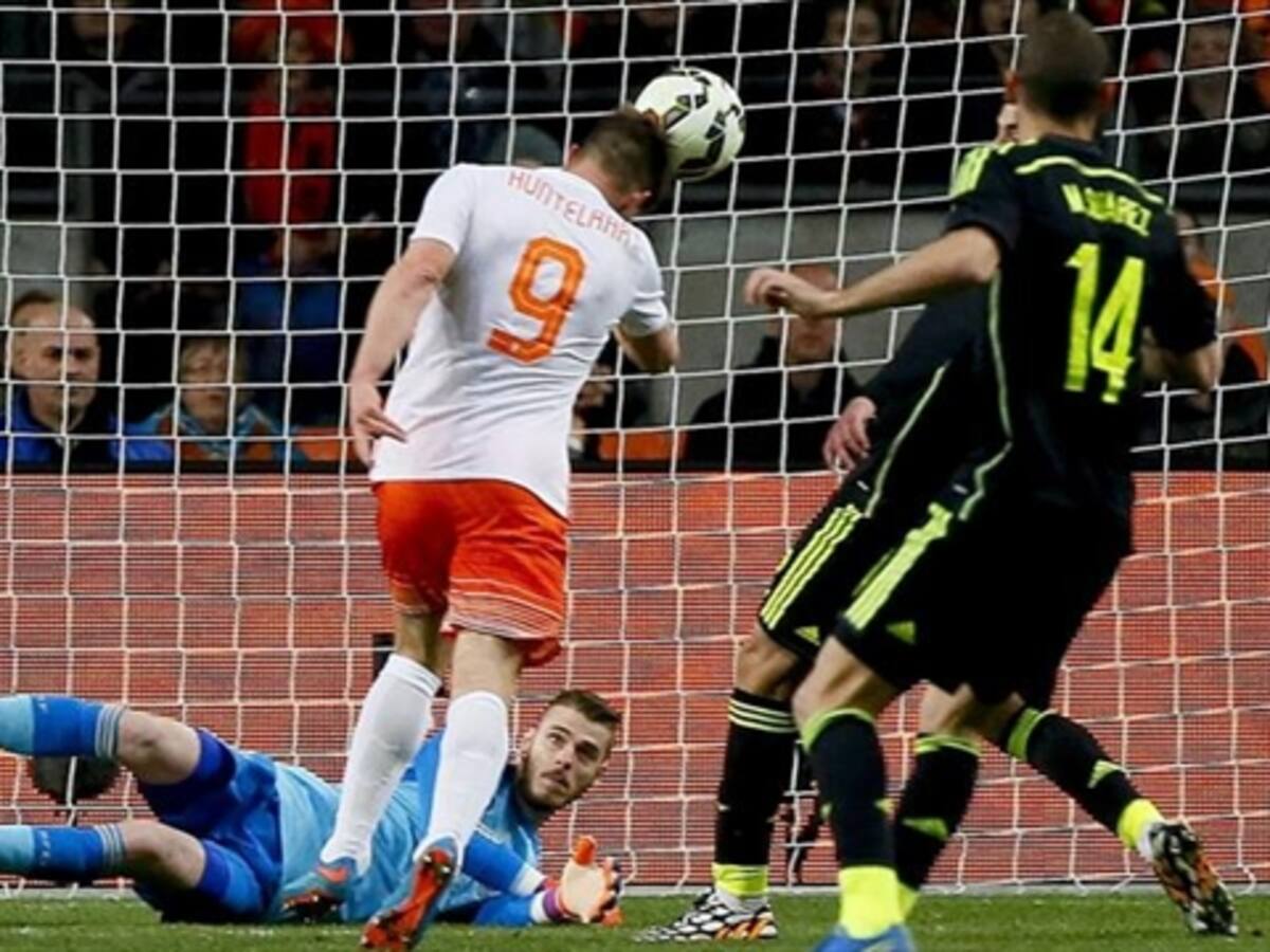 Holanda continúa su dominio sobre España