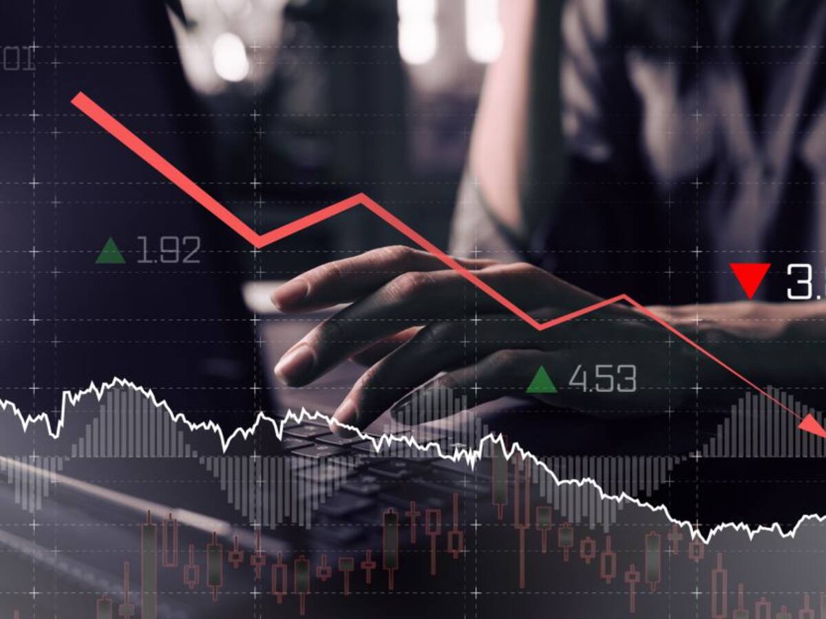 Caen vacantes en EEUU, señal de un debilitamiento del mercado laboral