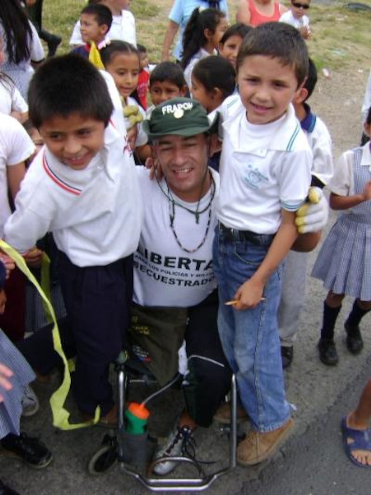 Los niños los admiran.