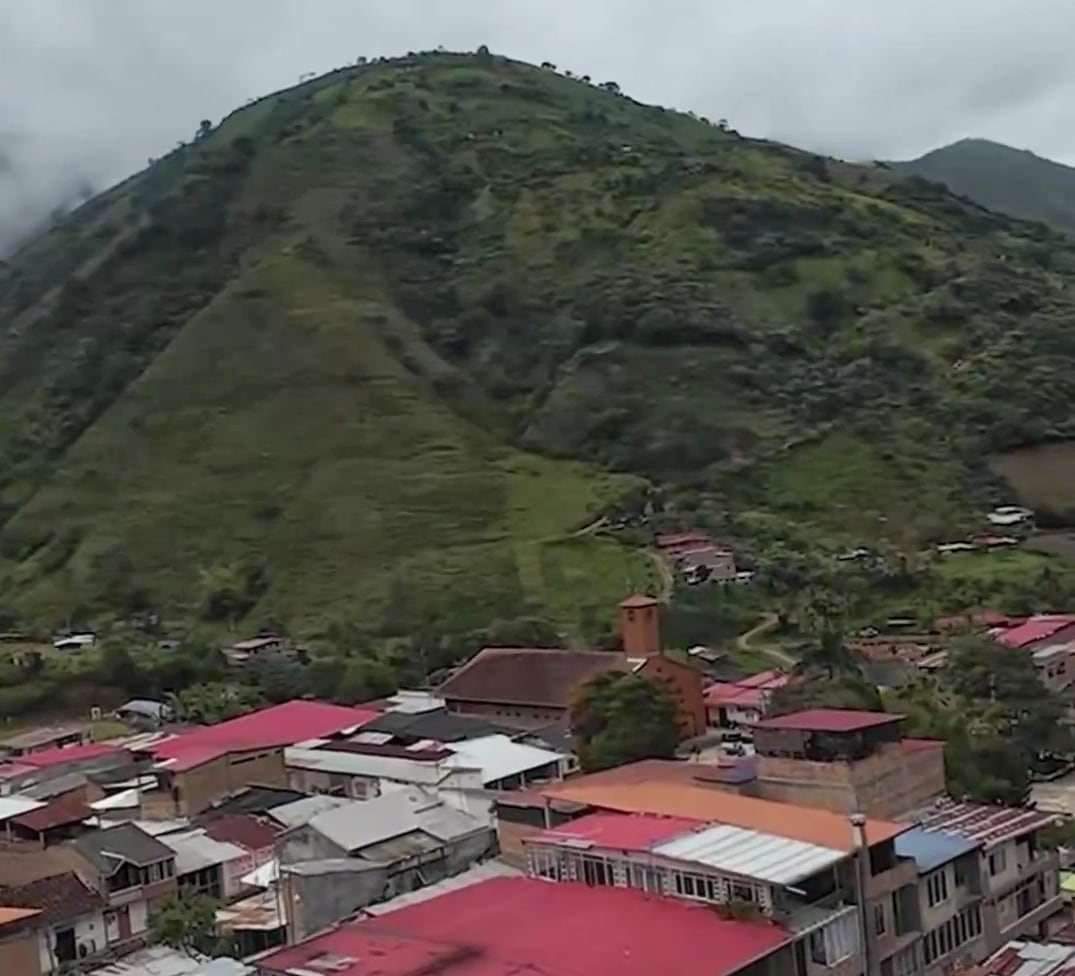 Se trató de un recorrido de tres días en territorios golpeados por el conflicto como El Plateado del municipio de Argelia. Crédito: Ministerio de Educación