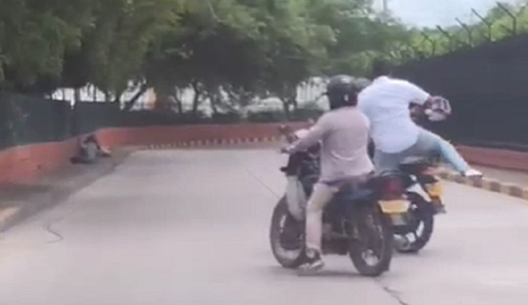 El hecho ocurrió en el barrio Manga, sector en donde no se permite el tránsito de motos con parrillero